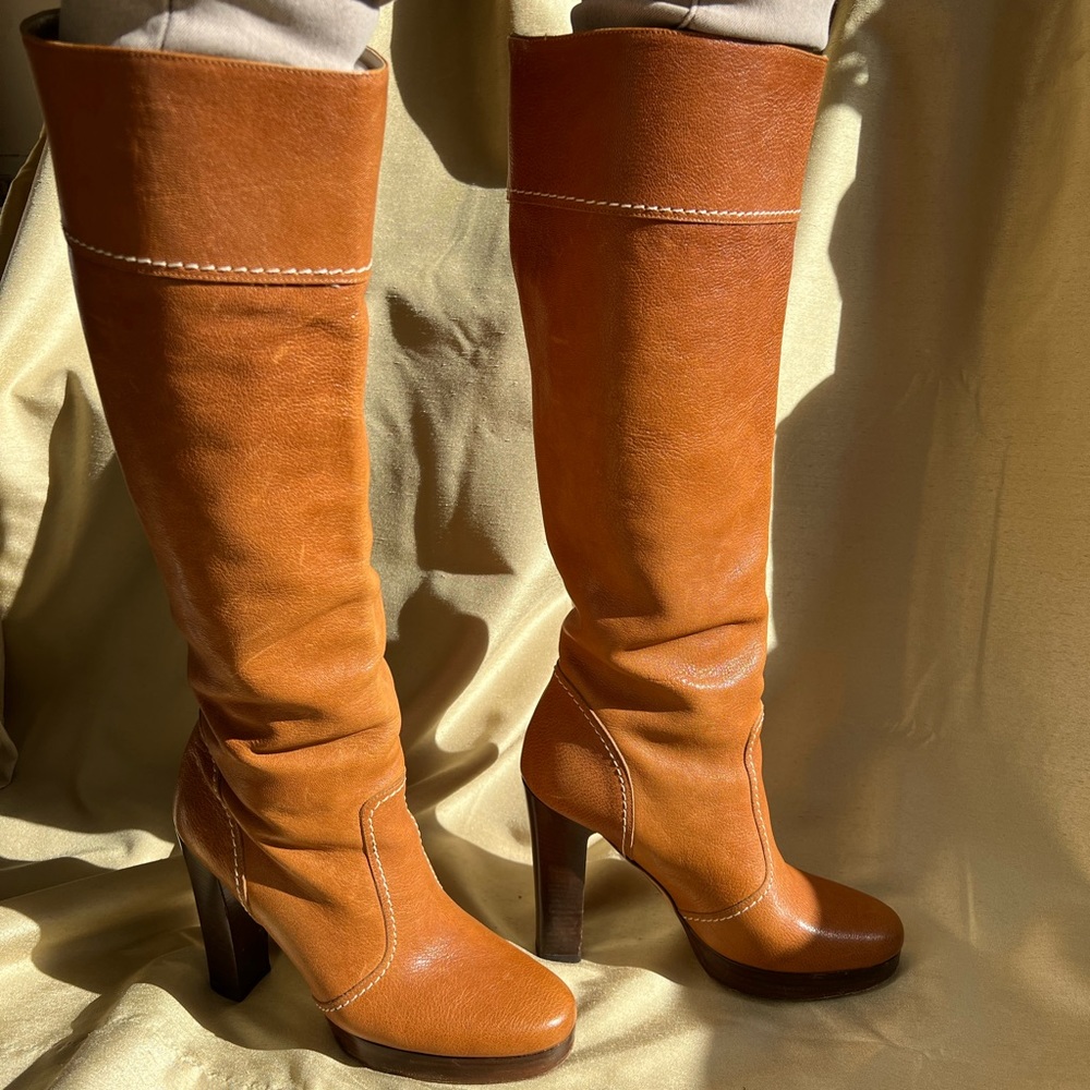 Michael Kors size 7.5 boots. Made in Italy. Gorgeous soft leather.
